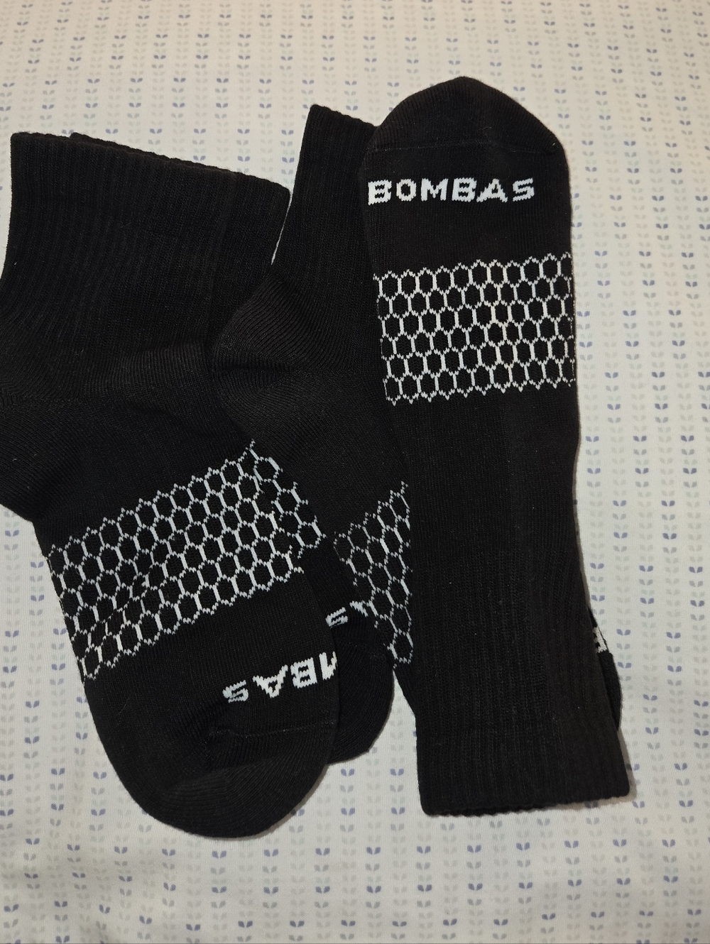Bombas Black Ankle Socks with White Honeycomb Pattern Medium